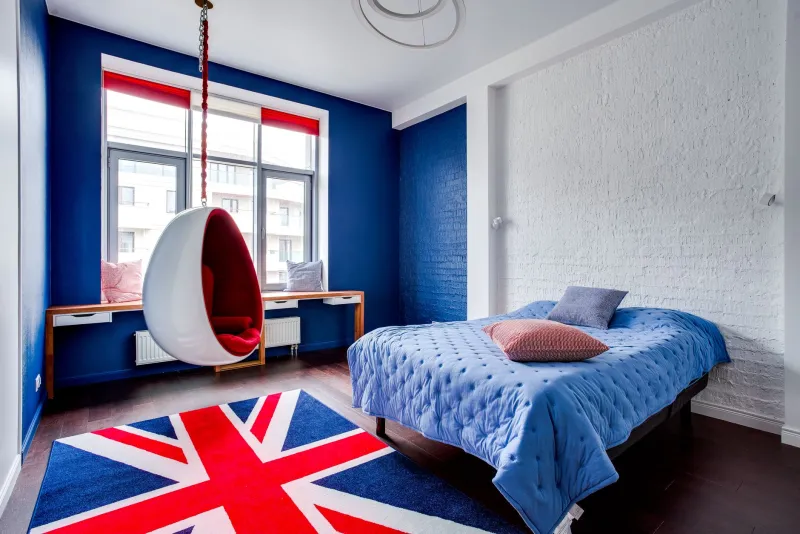 Home and Employer: The Complete Guide to Live-In Personal Assistant Arrangements